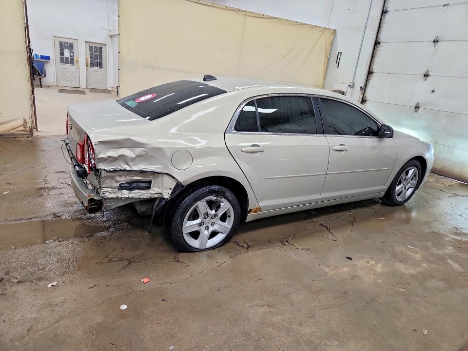 Photo 3 from auction – 2012 CHEVROLET MALIBU with VIN 1G1ZB5E07CF223850