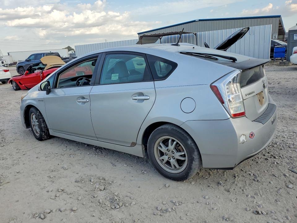 Photo 2 from auction – 2010 TOYOTA PRIUS with VIN JTDKN3DU9A0233725