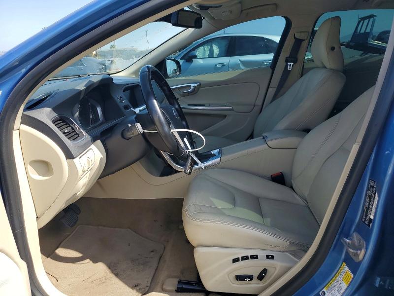 Photo 7 from auction – 2015 VOLVO V60 with VIN YV1612SB5F1190957
