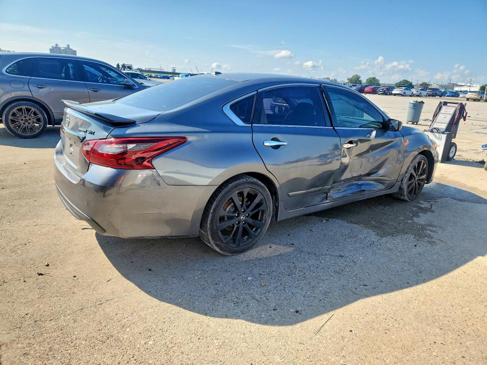 Photo 3 from auction – 2018 NISSAN ALTIMA with VIN 1N4AL3AP6JC252009