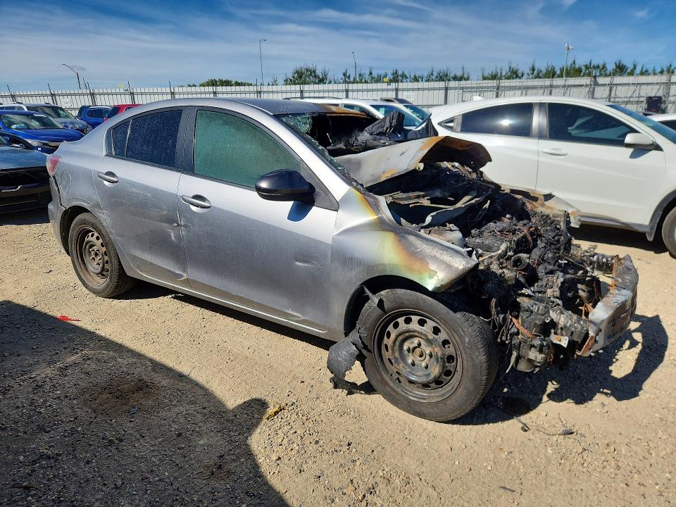 Photo 4 from auction – 2013 MAZDA 3 with VIN JM1BL1UFXD1715470