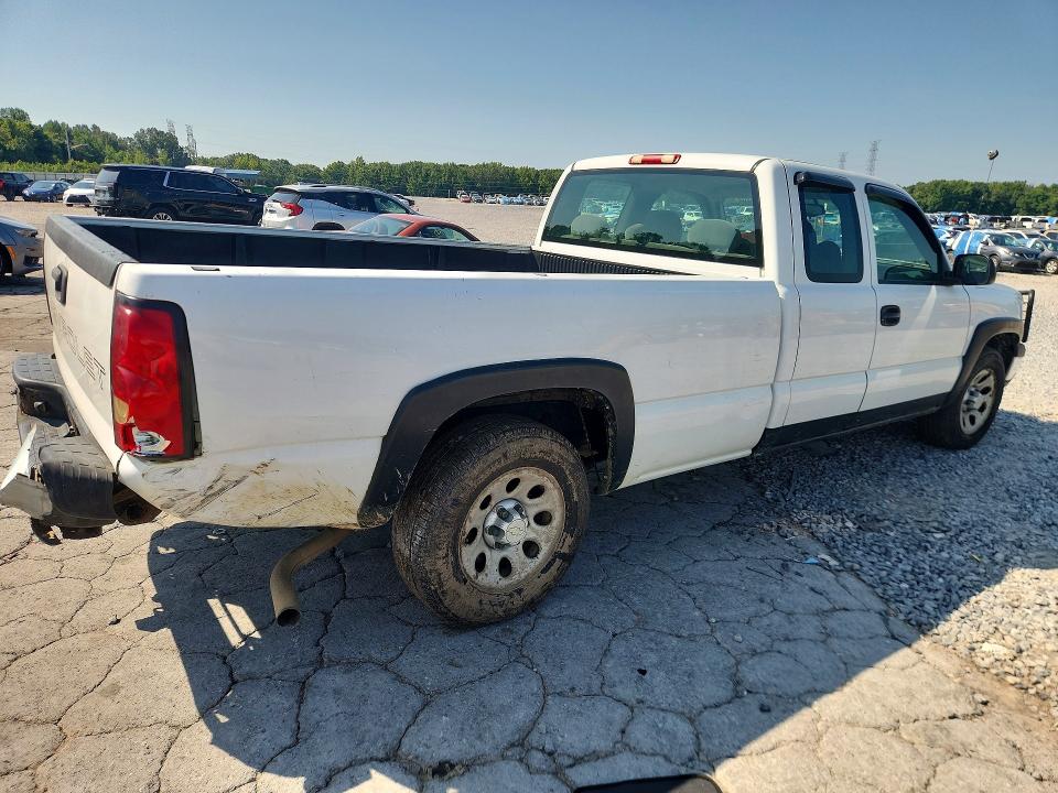 Photo 3 from auction – 2006 CHEVROLET SILVERADO with VIN 1GCEC19Z56E214823