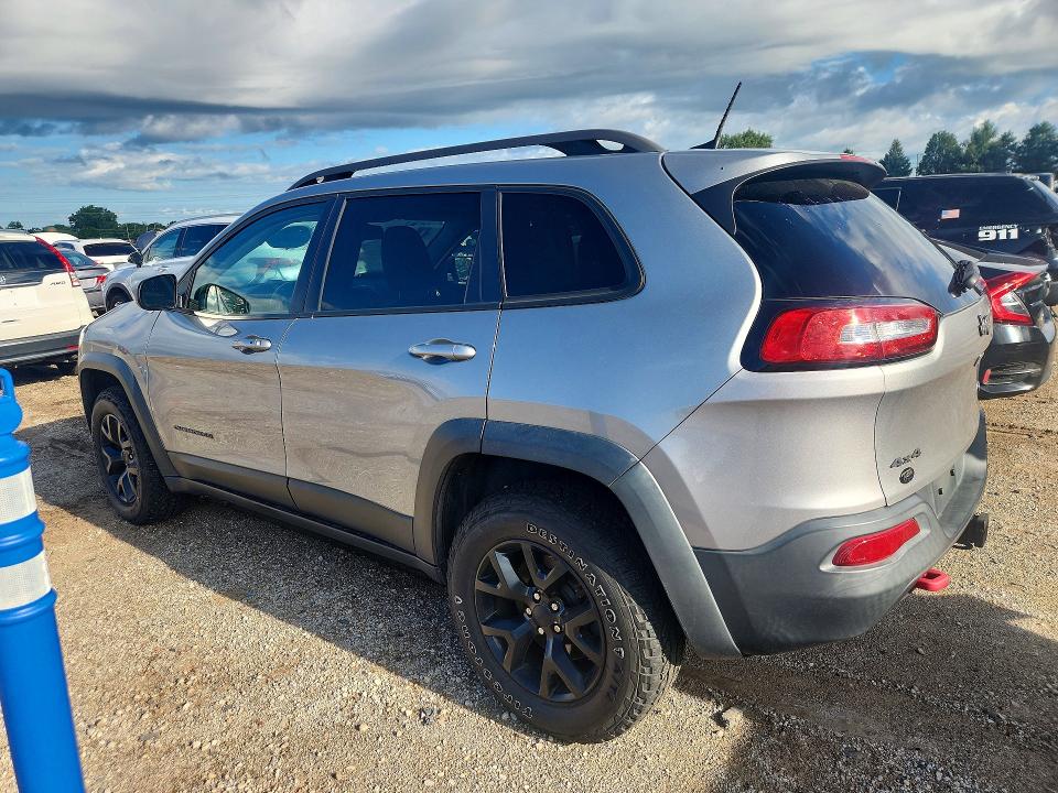 Photo 2 from auction – 2016 JEEP CHEROKEE with VIN 1C4PJMBS3GW142691
