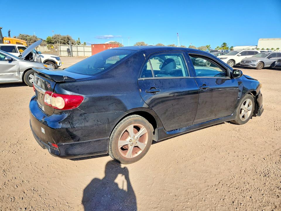 Photo 3 from auction – 2013 TOYOTA COROLLA with VIN 2T1BU4EE8DC972787