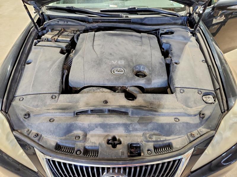 Photo 11 from auction – 2010 LEXUS IS with VIN JTHCF5C25A2034090