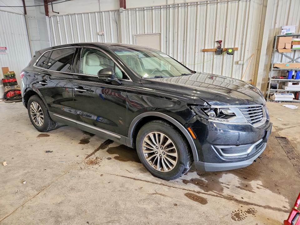Photo 4 from auction – 2016 LINCOLN MKX with VIN 2LMTJ8KP3GBL36804