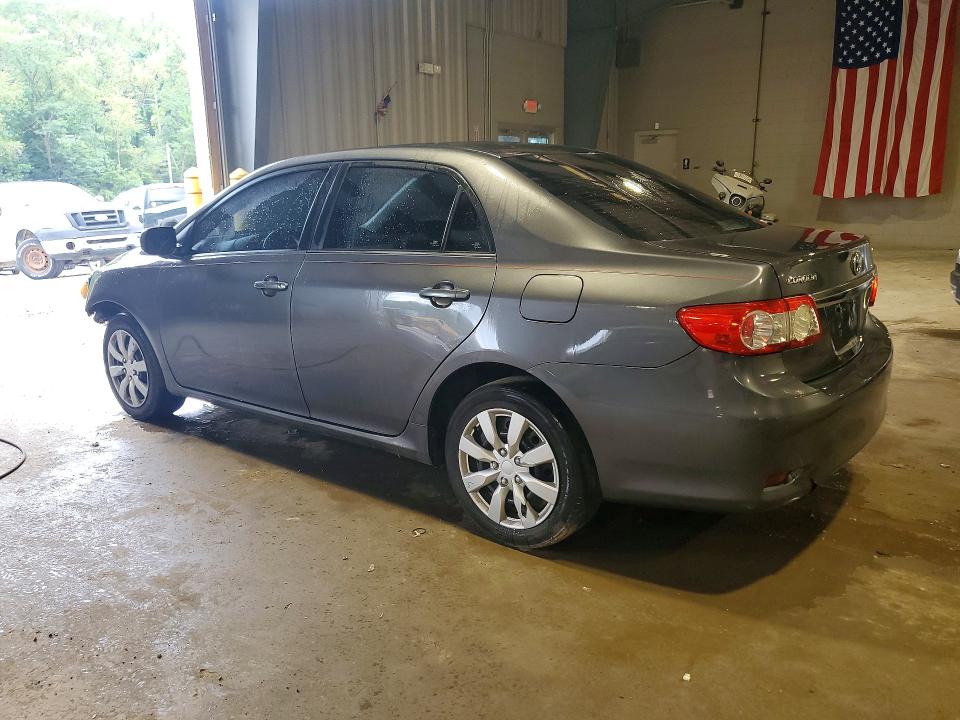 Photo 2 from auction – 2013 TOYOTA COROLLA with VIN 2T1BU4EE1DC047820