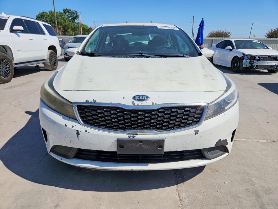 Photo 5 from auction – 2017 KIA FORTE with VIN 3KPFK4A72HE066074