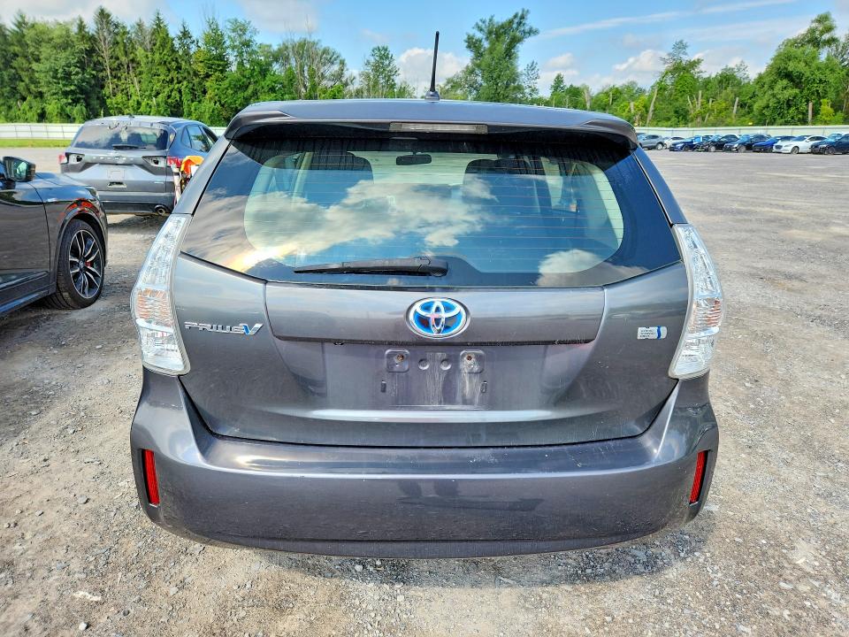 Photo 6 from auction – 2012 TOYOTA PRIUS V with VIN JTDZN3EU5C3027025
