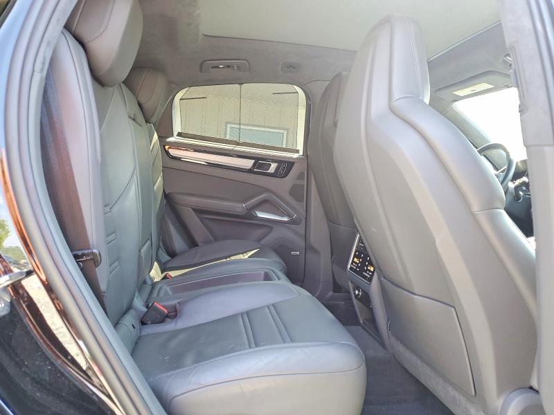 Photo 11 from auction – 2020 PORSCHE CAYENNE with VIN WP1BF2AY6LDA65101
