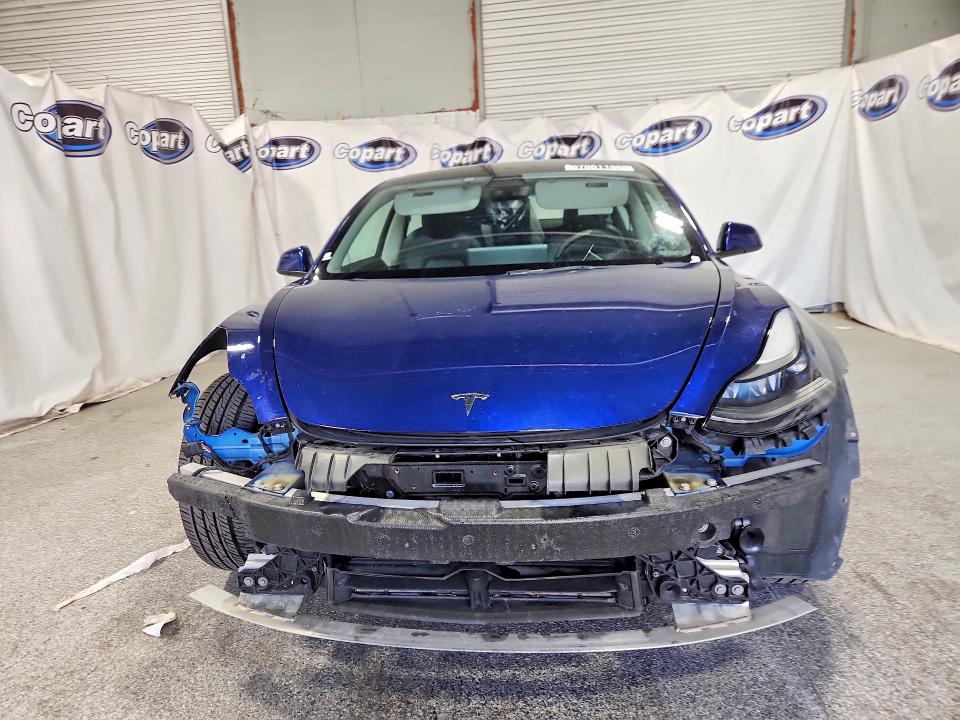 Photo 5 from auction – 2022 TESLA MODEL 3 with VIN 5YJ3E1EA4NF370365