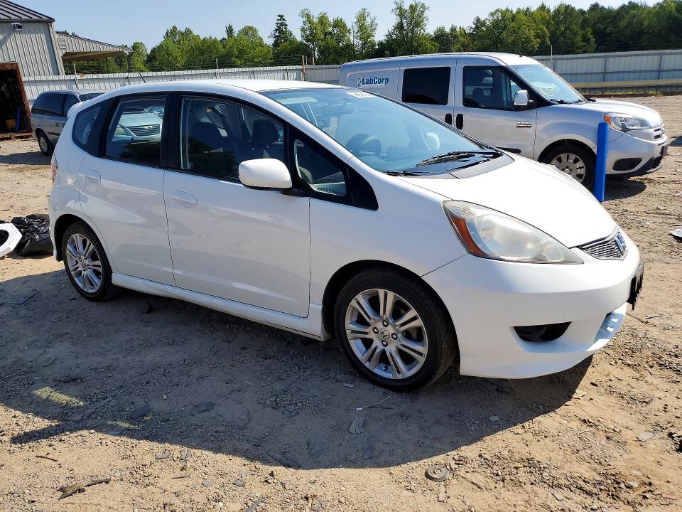 Photo 4 from auction – 2011 HONDA FIT with VIN JHMGE8H59BC015496