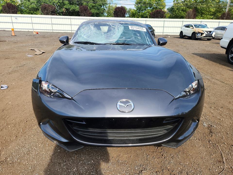 Photo 5 from auction – 2021 MAZDA MX-5 MIATA with VIN JM1NDAM74M0453065