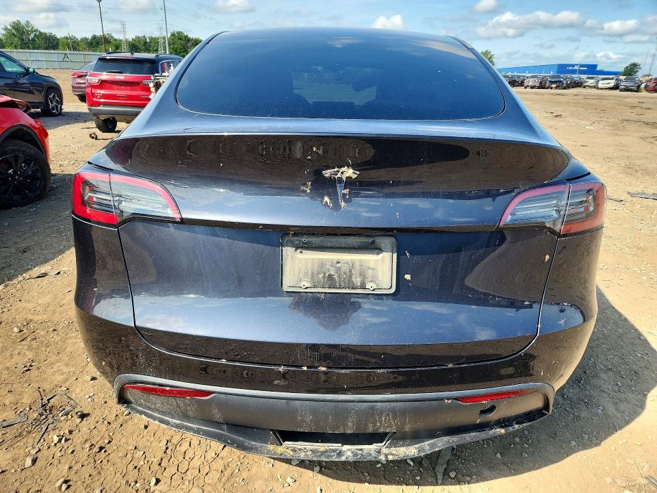 Foto 6 de la subasta – 2025 TESLA MODEL Y con VIN 7SAYGDED8SA378184