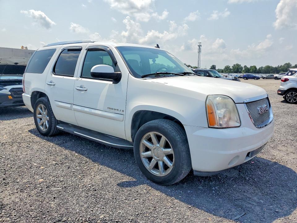 Photo 4 from auction – 2007 GMC YUKON with VIN 1GKFK63847J150131