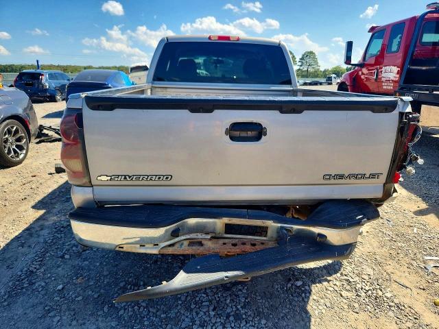 Photo 6 from auction – 2004 CHEVROLET SILVERADO with VIN 1GCEK19T74E394205
