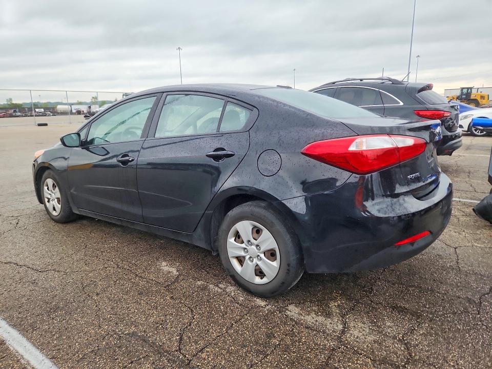 Фото 2 с аукциона – 2016 KIA FORTE с VIN KNAFK4A66G5576779