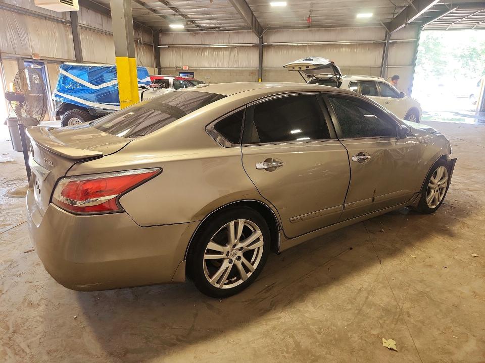 Photo 3 from auction – 2014 NISSAN ALTIMA with VIN 1N4BL3AP6EC321775