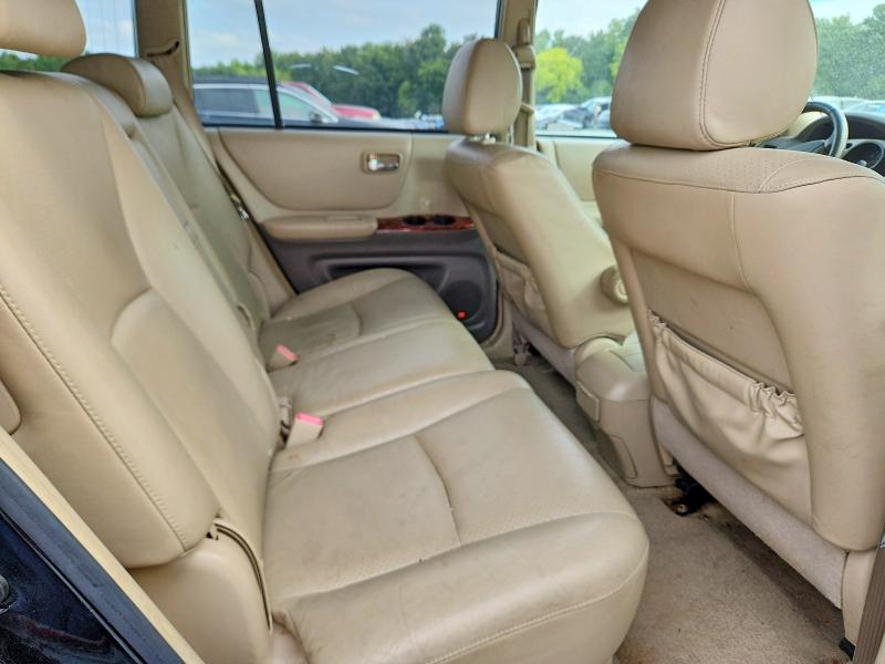 Photo 11 from auction – 2005 TOYOTA HIGHLANDER with VIN JTEEP21A450102361