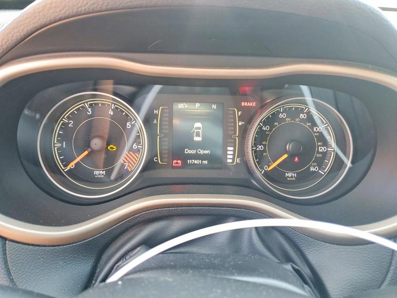 Photo 9 from auction – 2015 JEEP CHEROKEE with VIN 1C4PJLCB0FW722701