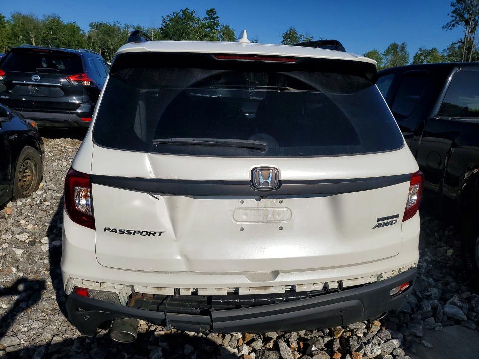Photo 6 from auction – 2020 HONDA PASSPORT with VIN 5FNYF8H94LB002844