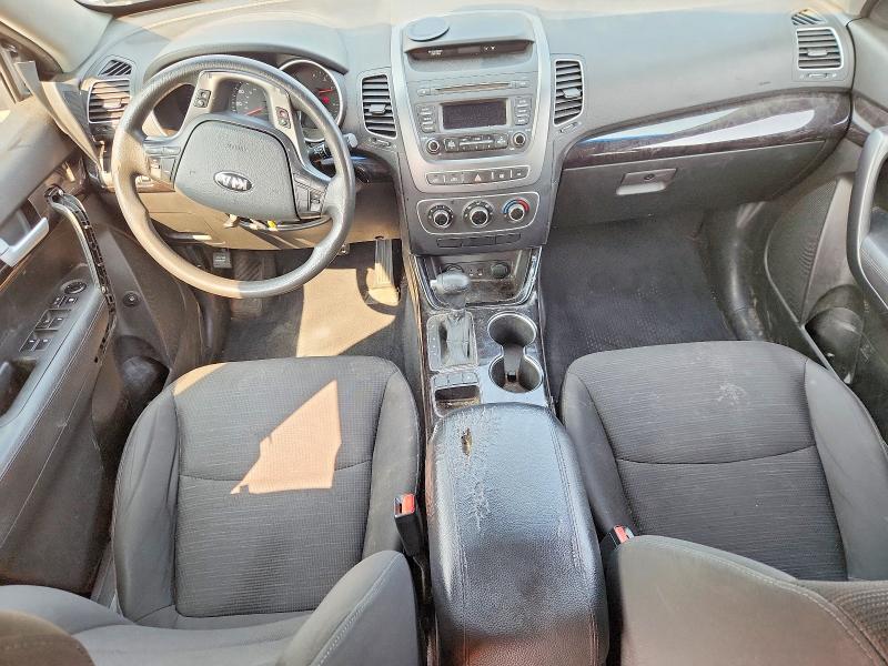 Photo 8 from auction – 2015 KIA SORENTO with VIN 5XYKT3A61FG577286