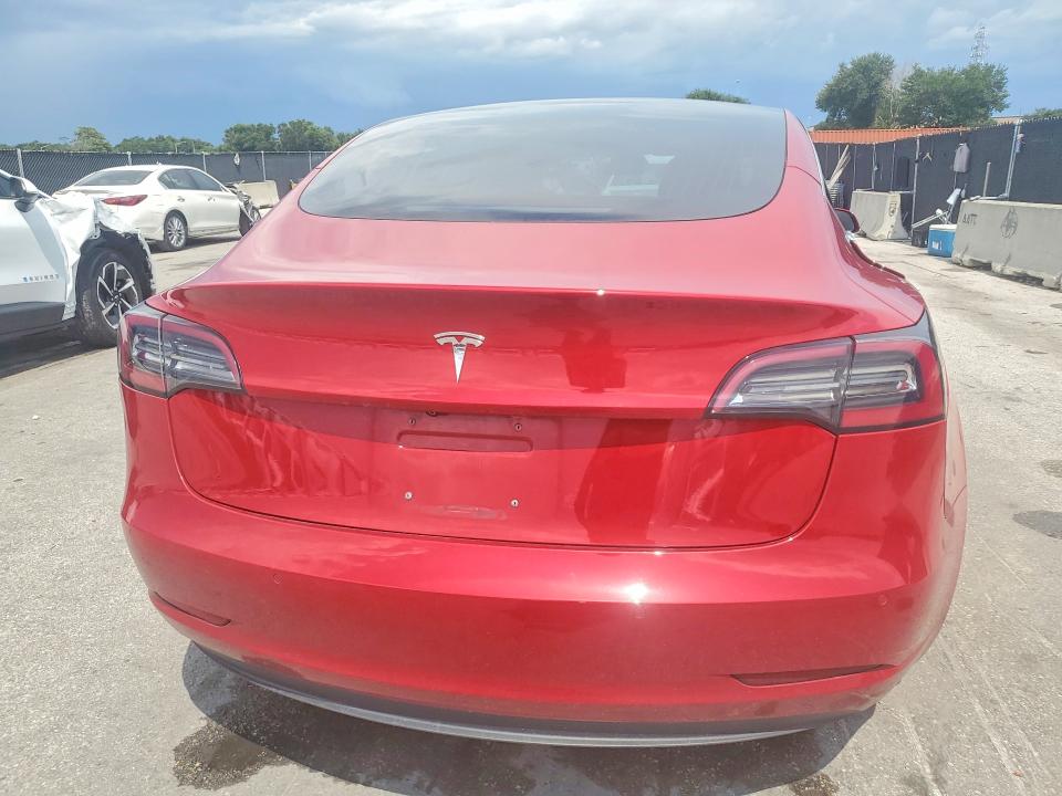 Photo 6 from auction – 2018 TESLA MODEL 3 with VIN 5YJ3E1EA2JF153987