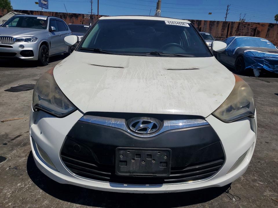 Photo 5 from auction – 2012 HYUNDAI VELOSTER with VIN KMHTC6AD6CU058020