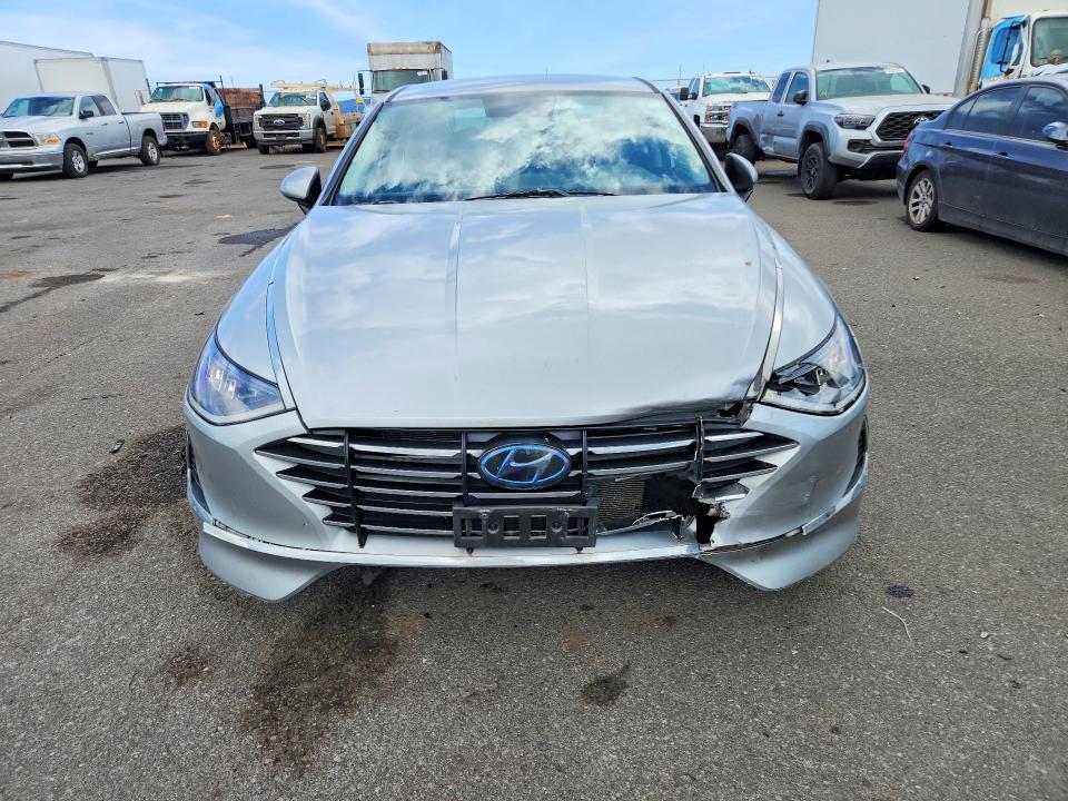 Photo 5 from auction – 2020 HYUNDAI SONATA with VIN 5NPEG4JA0LH047228