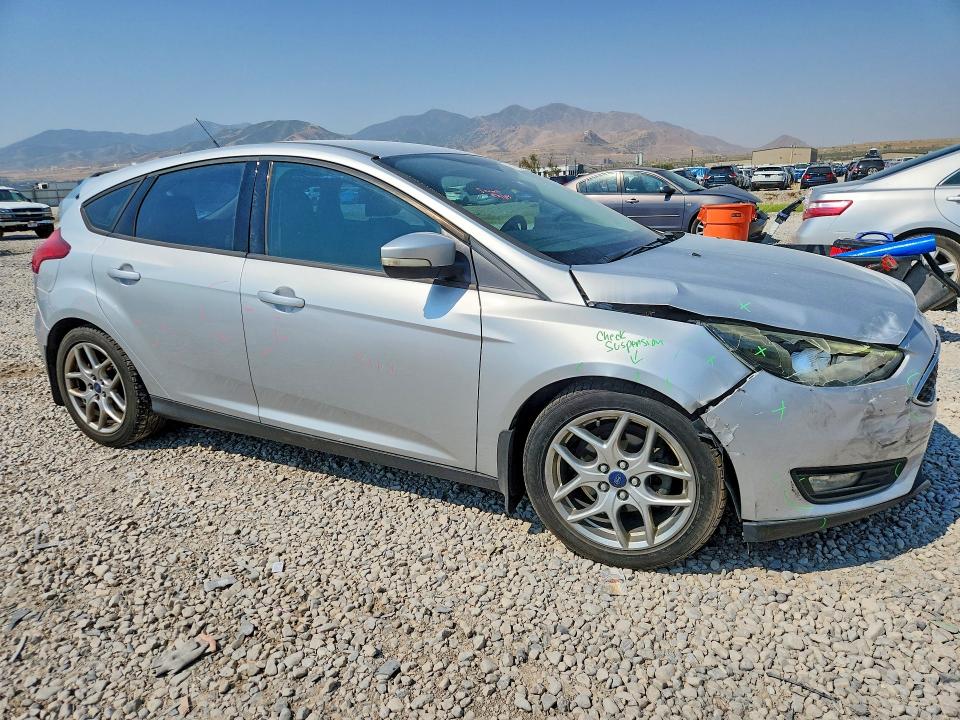 Photo 4 from auction – 2015 FORD FOCUS with VIN 1FADP3K2XFL255751