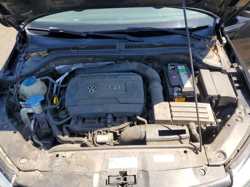 Photo 11 from auction – 2014 VOLKSWAGEN JETTA with VIN 3VWD17AJ5EM370313