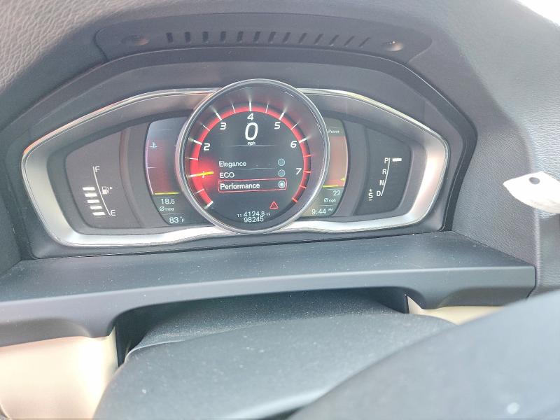 Photo 9 from auction – 2014 VOLVO S60 with VIN YV1612FHXE2271380