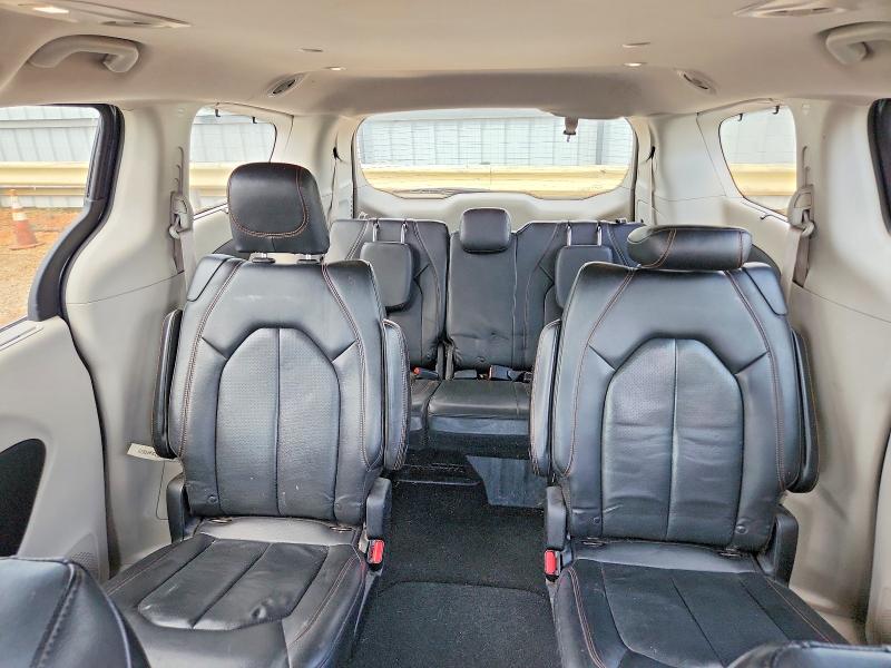 Photo 10 from auction – 2020 CHRYSLER PACIFICA with VIN 2C4RC1BG7LR283800