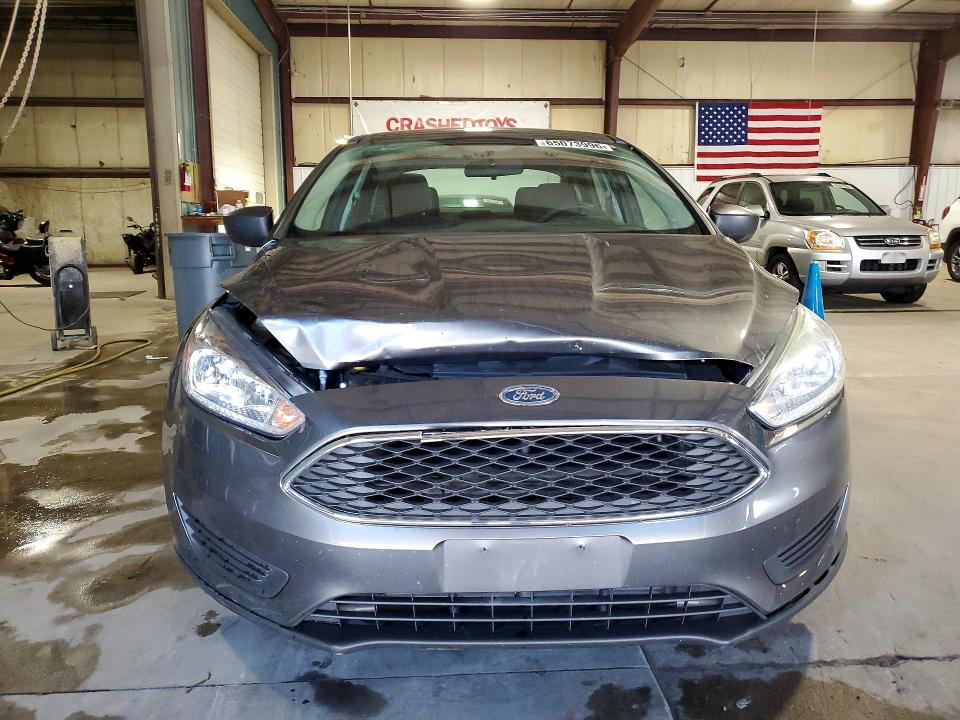 Снимка 5 от търг – 2018 FORD FOCUS с VIN 1FADP3E20JL309479