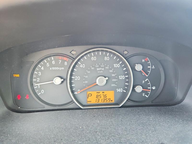 Photo 9 from auction – 2008 KIA RONDO with VIN KNAFG525587201016