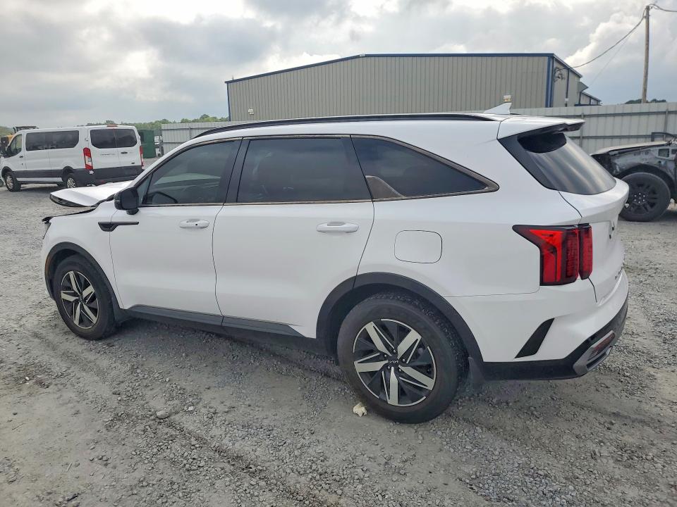 Photo 2 from auction – 2022 KIA SORENTO with VIN 5XYRL4LC6NG148750