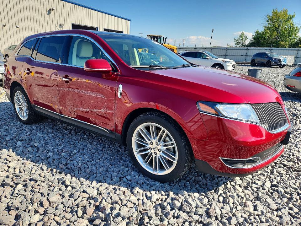 Photo 4 from auction – 2014 LINCOLN MKT with VIN 2LMHJ5AT6EBL52981