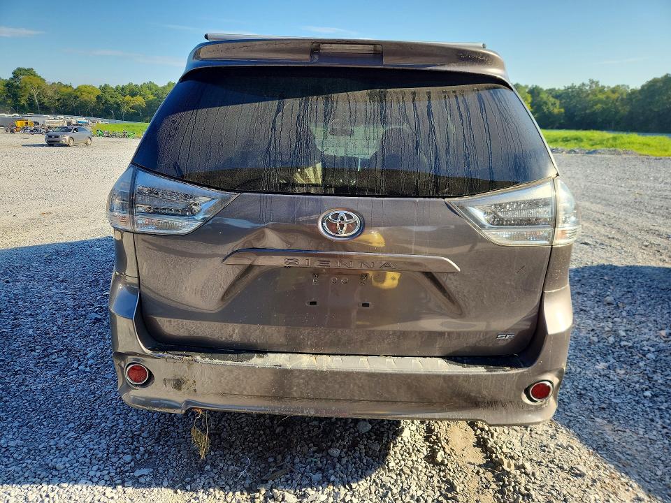 Photo 6 from auction – 2016 TOYOTA SIENNA with VIN 5TDXK3DC1GS751114