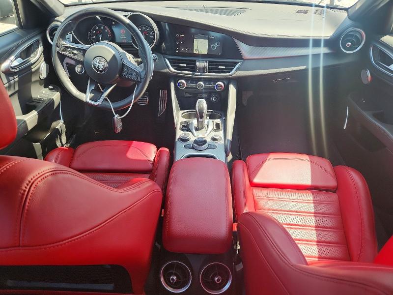 Photo 8 from auction – 2023 ALFA ROMEO GIULIA with VIN ZARFAMBN8P7675982