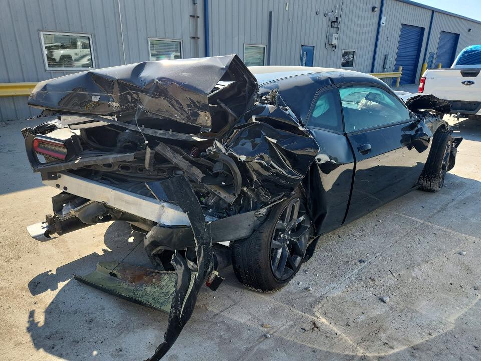 Фото 3 с аукциона – 2022 DODGE CHALLENGER с VIN 2C3CDZBT9NH252088