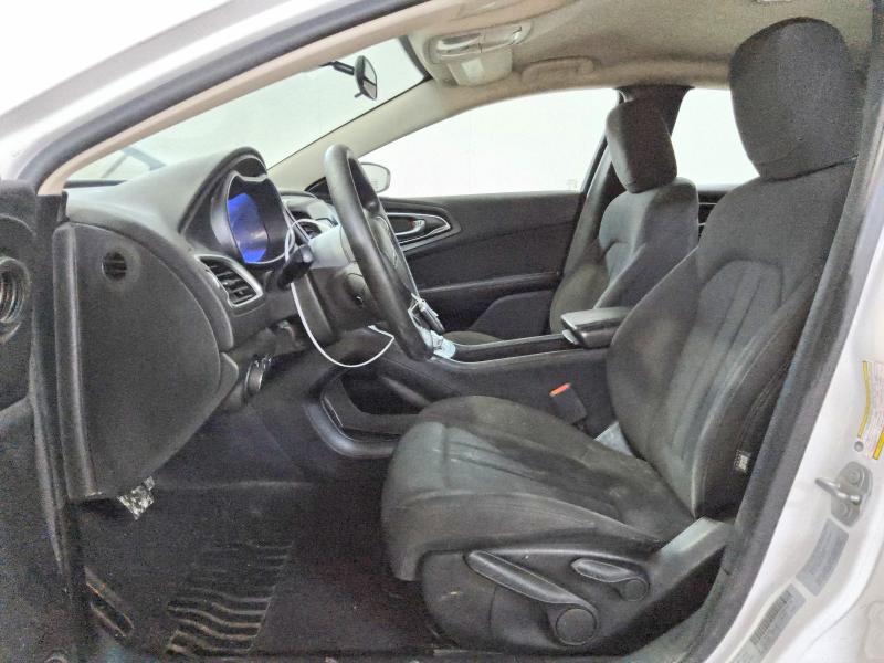 Photo 7 from auction – 2017 CHRYSLER 200 with VIN 1C3CCCFB8HN512431