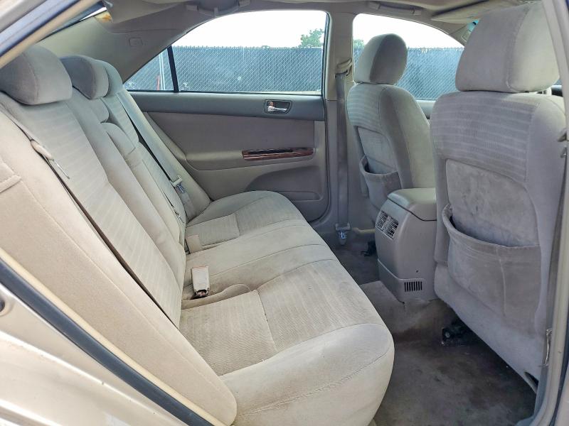Photo 10 from auction – 2005 TOYOTA CAMRY with VIN 4T1BE30KX5U993645