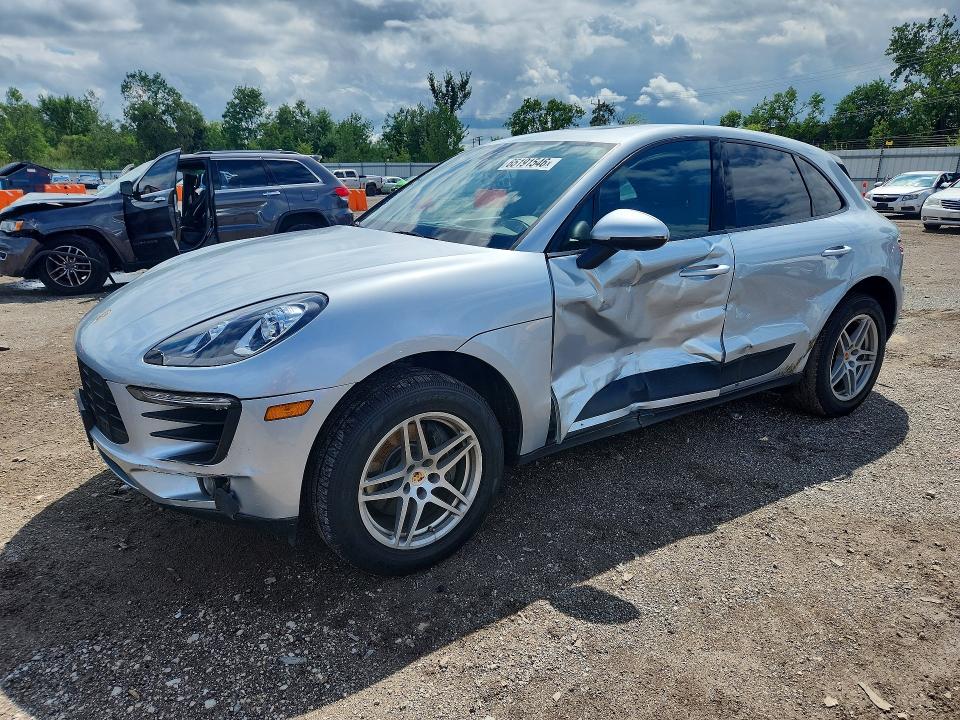 2018 PORSCHE MACAN