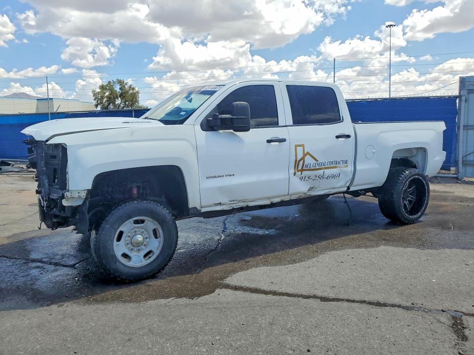 2015 CHEVROLET SILVERADO - Търг №64857016
