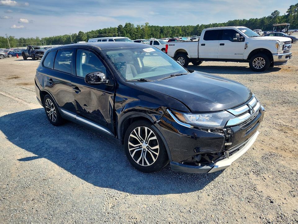 Photo 4 from auction – 2018 MITSUBISHI OUTLANDER with VIN JA4AZ3A3XJZ053199