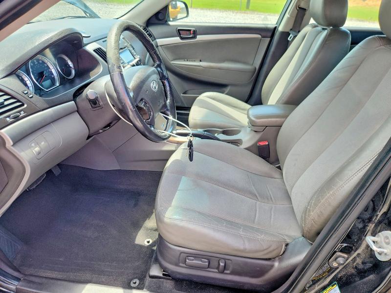 Photo 7 from auction – 2010 HYUNDAI SONATA with VIN 5NPEU4AF0AH618296