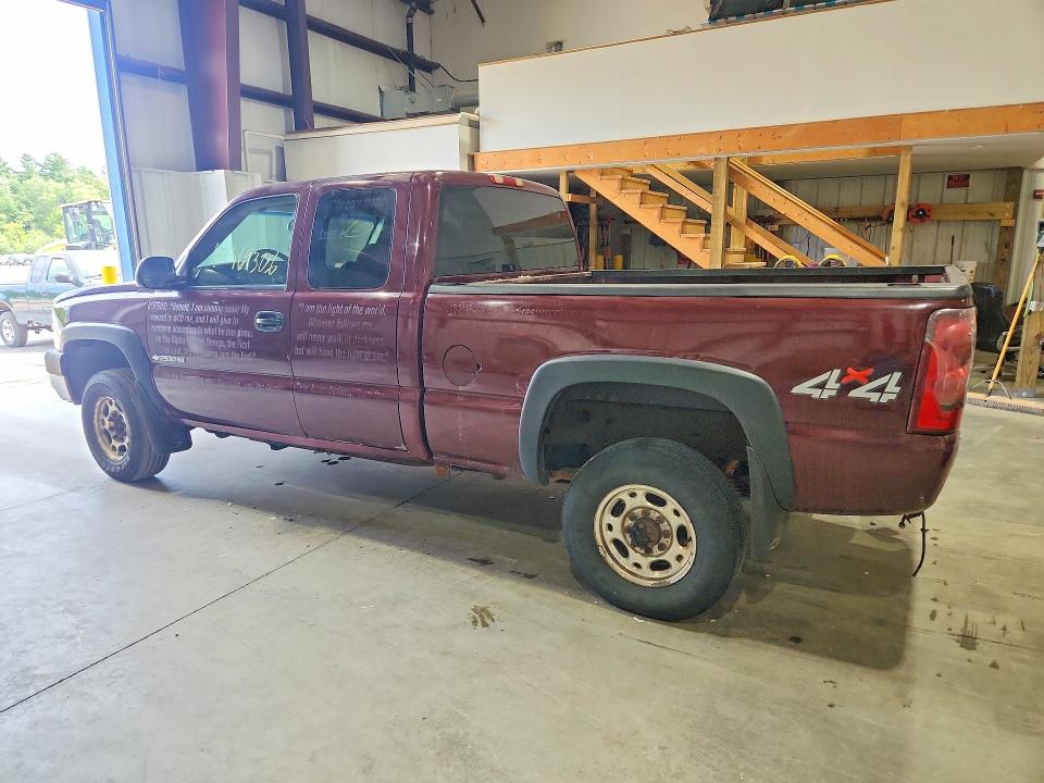 Photo 2 from auction – 2003 CHEVROLET SILVERADO with VIN 1GCHK29U73E344625