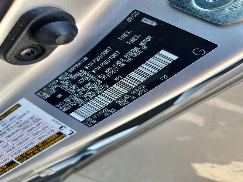 Photo 14 from auction – 2023 TOYOTA 4RUNNER with VIN JTEEU5JRXP5303154