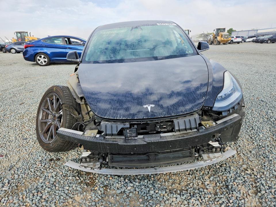Photo 5 from auction – 2019 TESLA MODEL 3 with VIN 5YJ3E1EA3KF416070