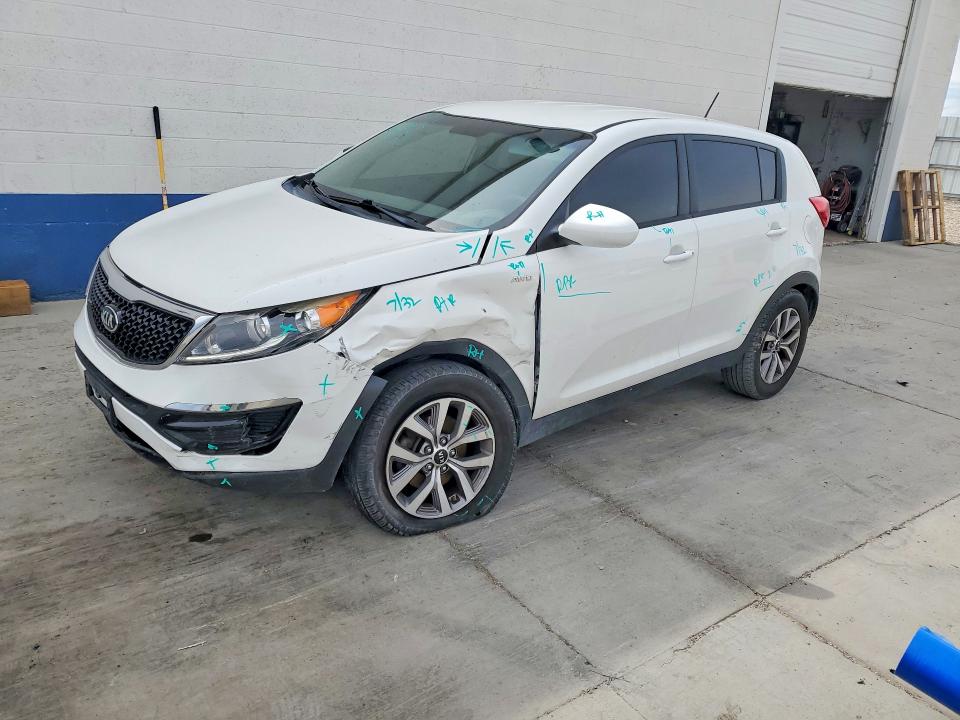 KIA SPORTAGE 2016 с VIN KNDPBCAC1G7856556 - Снимка от търг